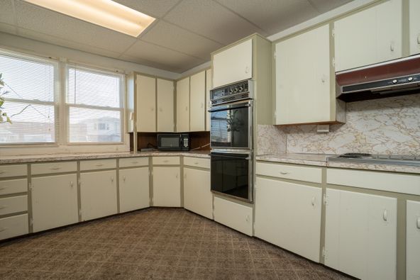 2188 Highway JJ, Moberly, MO 65270
